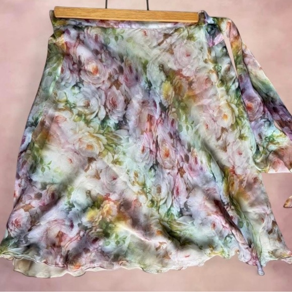 Valentino Dresses & Skirts - Valentino vintage flowy watercolor Floral Silk Skirt soft luxury romantic garden